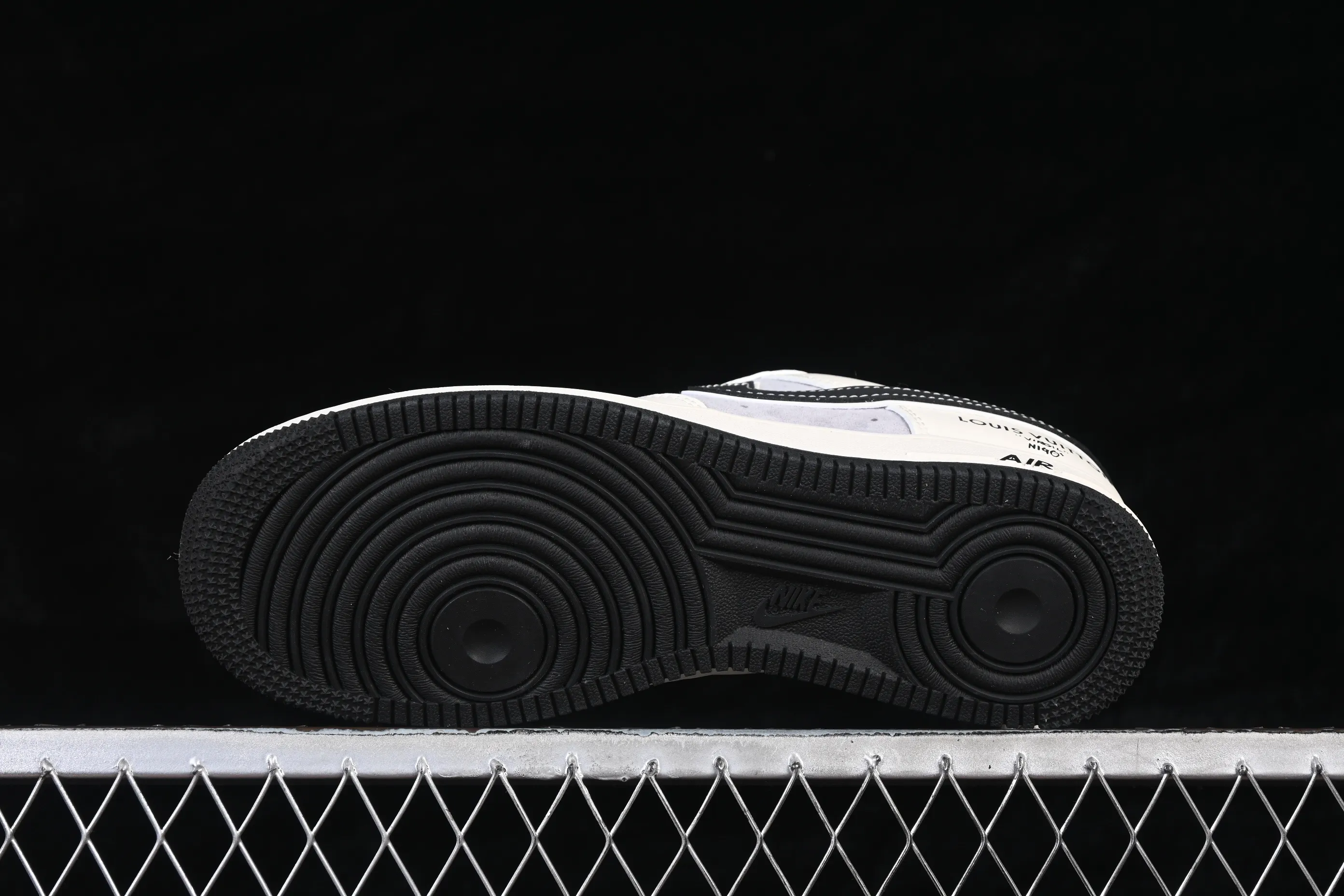 All categories Nk Air Force 1 Air Force series Nk Air Force 1 Low Air Force low-top Nike Air Force 1'07 Low joint black and gray suede Air Force 1 low-top casual sneakers XD9314-619